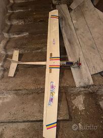 aereo telecomandato a motore a scoppio 