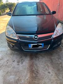 Opel Astra h 