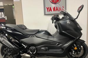 Yamaha T Max 560