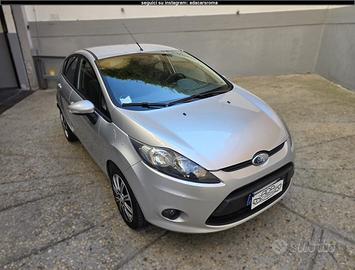FORD FIESTA AUTOMATICA - PROMO