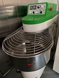 Attrezzature usata per pizzeria / panetteria