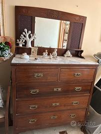 mobile di arredamento antico