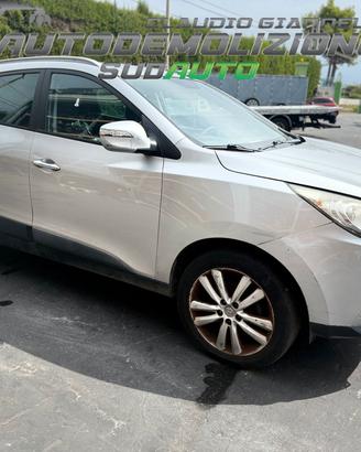 RICAMBI USATI HYUNDAI IX35 2012 2.0 TDI COD. D4HA