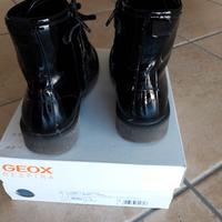 Scarponcini bambina vernice neri GEOX