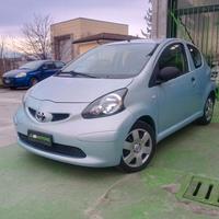 TOYOTA AYGO NEOPATENTATI