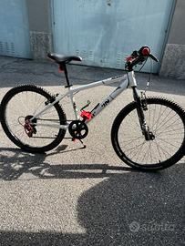 Bucicletta MTB per ragazzi 8-12 anni