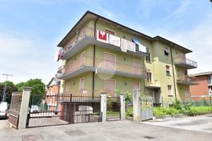 2 LOCALI A CALESTANO