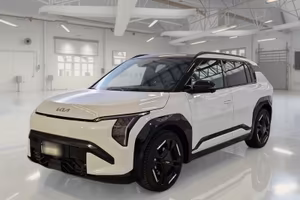 KIA EV3 81,4 KWH GT-LINE PLUS FWD SUV