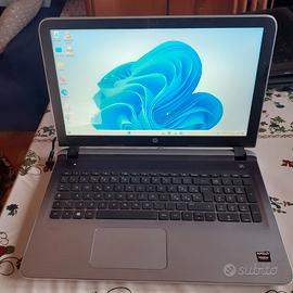 Notebook 15,6" HP Pavilion con Windows 11 Usato