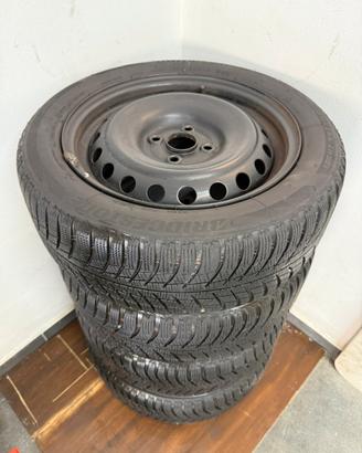 Gomme invernali con cerchi