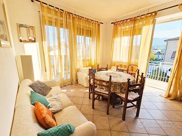 Appartamento Ristrutturato con 3 camere-U/964