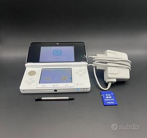 Nintendo 3ds + micro SD 2gb + caricabatterie