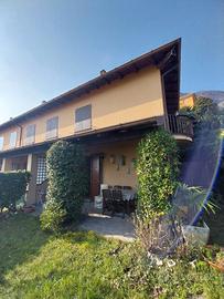 Villa a schiera Oliveto Lario