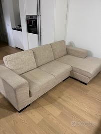 Divano 3 posti con chaise longue