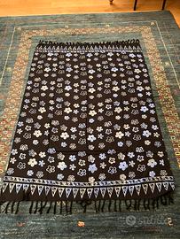 Pareo nero a fiori nuovo