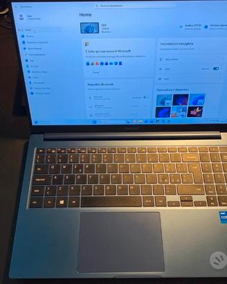 Galaxy notebook con scatola originale