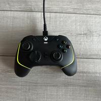 Controller Xbox Razer Wolverine V2 Chroma