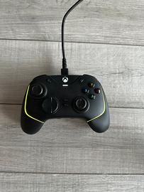 Controller Xbox Razer Wolverine V2 Chroma