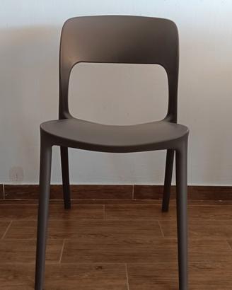 N 4 Sedie da pranzo impilabile in polipropilene