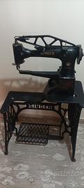 Macchina da cucire antica Singer 29K "Patcher" con