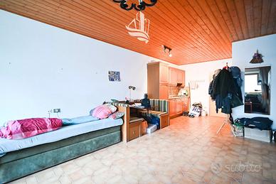 Monolocale con terrazza a Tarres