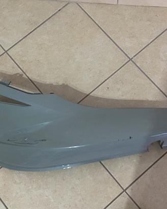 Fianchetto posteriore destro originale sh 125/150