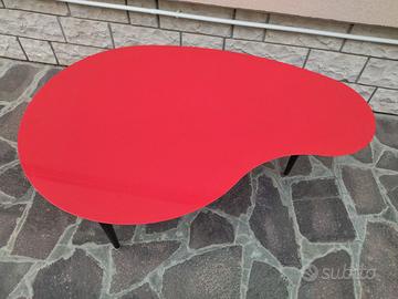 TAVOLINO LACCATO  ROSSO  3 GAMBE