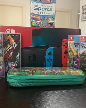 Nintendo switch con 5 giochi e custodia