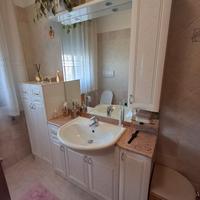 Mobile bagno completo di lavabo e colonna 