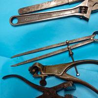 Attrezzi vecchi  e antichi.