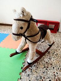 Cavalluccio a dondolo per bambini
