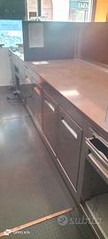 arredamento completo per paninoteca o simile