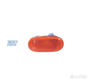 LAMPADA LATERALE ARANCIONE MITSUBISHI 96-04