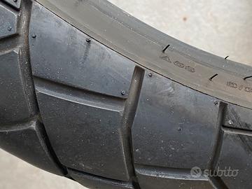 Gomme dunlop Bmw nine t