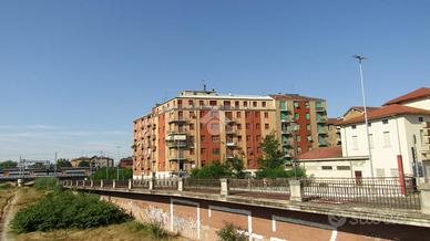 3 LOCALI A PARMA