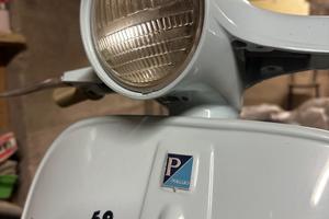 Vespa 50 del 1965