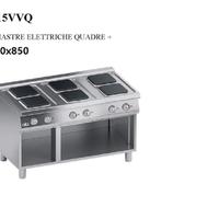 Cucina a 6 piastre su mobile professionale