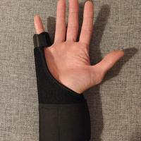 Tutore mignolo mano destra