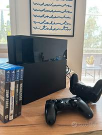 PlayStation 4 + 2 Joystick  + 4 giochi
