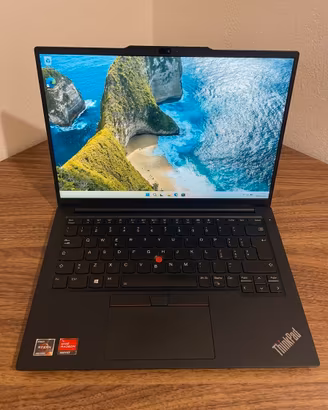 Lenovo Gen5 Ryzen 5 7430U 16gb 512gb + Office