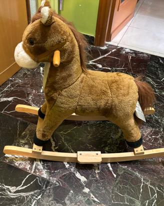 Cavallo a dondolo