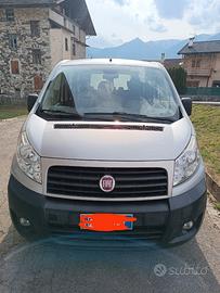 Fiat scudo 2000 cc 130 CV autocarro 6 posti gancio