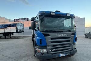 Scania P380 con GRU PM