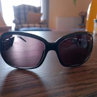 Occhiali da sole neri con dettaglio zebra