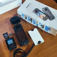 Insta360 X3 360 Action Cam + Accessori Inclusi