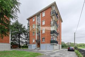 3 locali con box,COMPLETAMENTE RISTRUTTURATO - COR