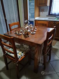 tavolo e 4 sedie 