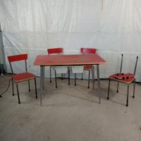 Tavolo con sedie anni 60