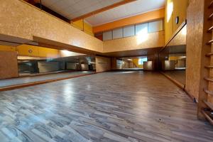 Locale commerciale soppalcabile zona terme