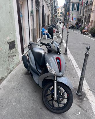 Piaggio Medley Sport 125 ABS